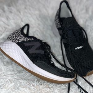 Kids leopard sneakers New Balance black and white